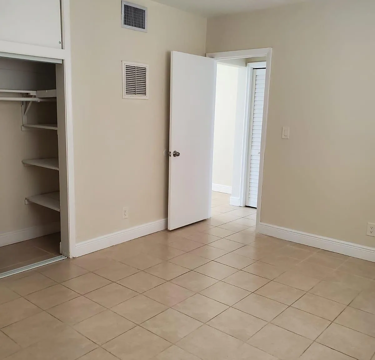 1 bed, 650 sqft, $1,695 — Photo 3