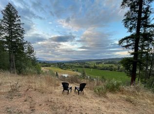 3210 W Dry Creek Road, Healdsburg, CA 95448