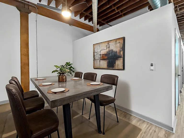 Emery Lofts — Photo 31