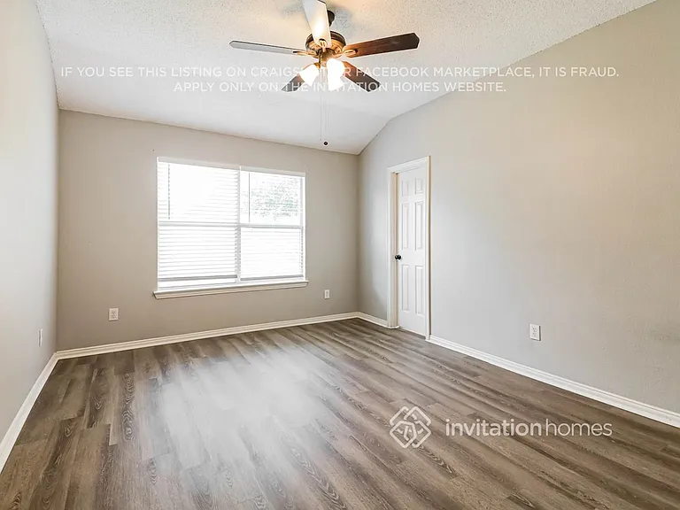 1044 Waterview Dr — Photo 11