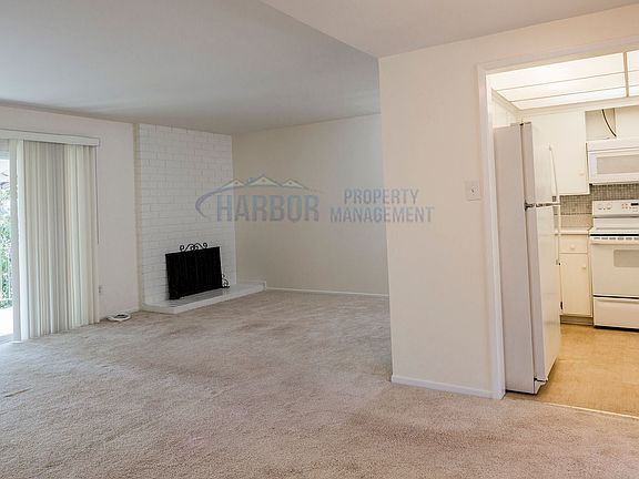 5th image of 22825 Nadine Cir
