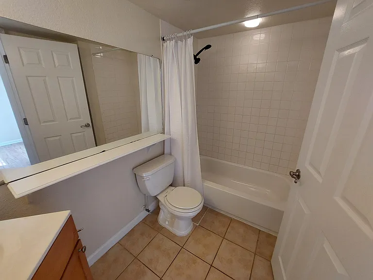 2500 Winding Creek Blvd #E201 — Photo 30
