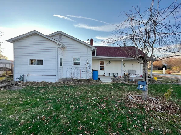 23 W Lincoln St, Knightstown, IN 46148