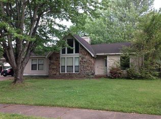 5717 Crievewood Dr, Memphis, TN 38135