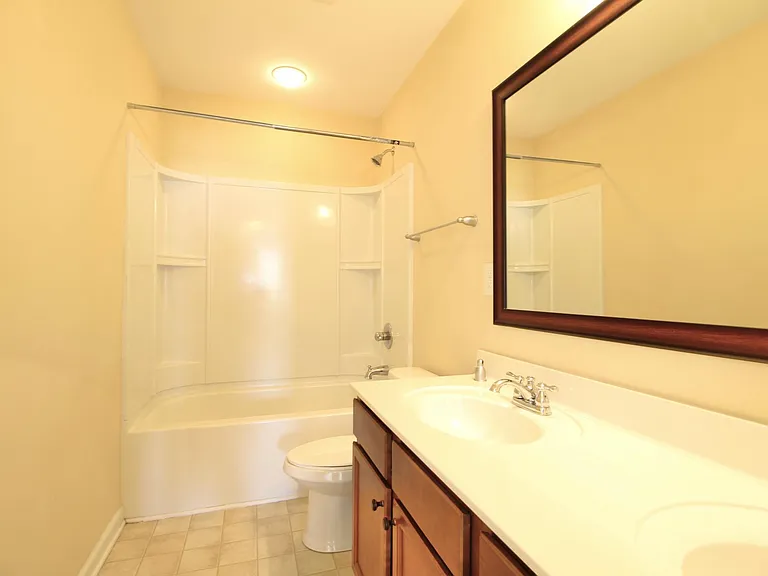 317 Gibby Ln — Photo 19