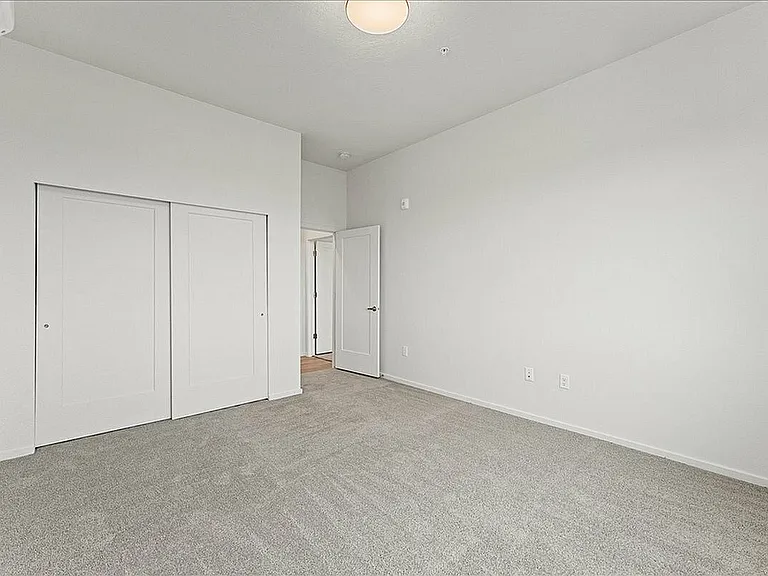 2x2 Corner West Views Bedroom III