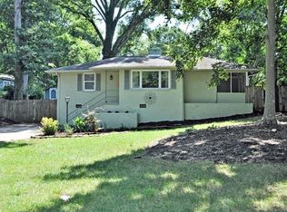 4925 Valley Stream Rd, Charlotte, NC 28209