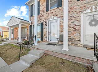 17505 Raleigh Square Dr, Southgate, MI 48195