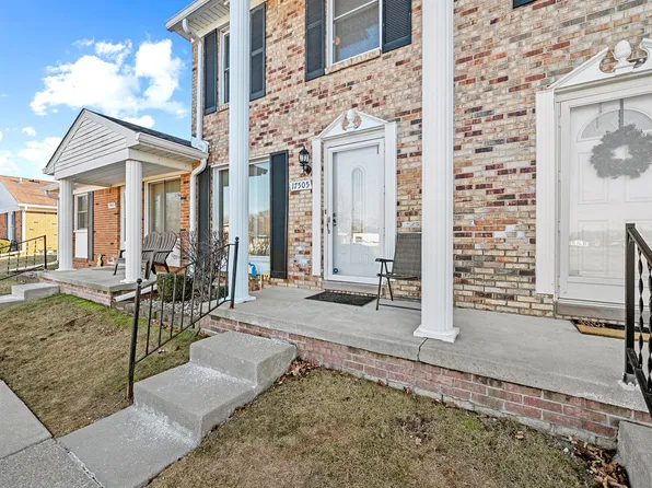 17505 Raleigh Square Dr, Southgate, MI 48195