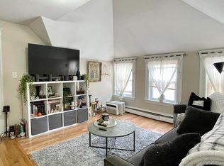 187 Lafayette St #3, Salem, MA 01970