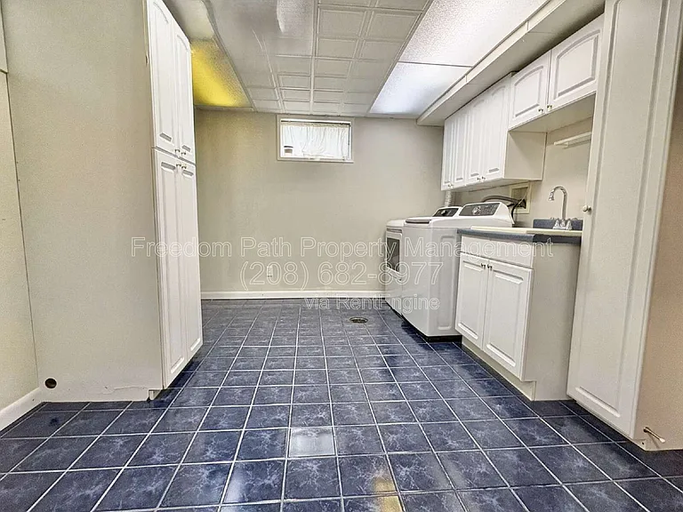 3010 N 5th St — Photo 16