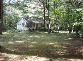 9146 Harrison Ave, Farwell, MI 48622