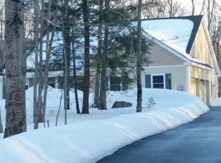 16 Jefferson Ln, Kittery, ME 03904
