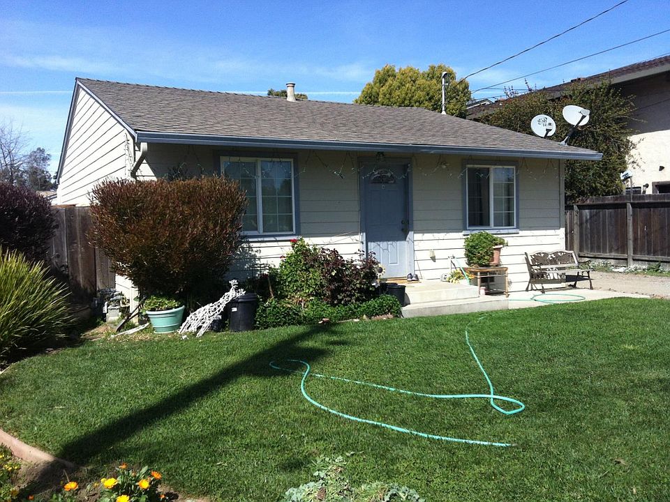 1st image of 55 Wright Ave