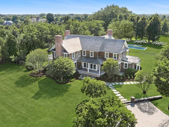 53 Matthews Ln, Bridgehampton, NY 11932