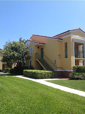 1st image of 135 Yacht Club #101