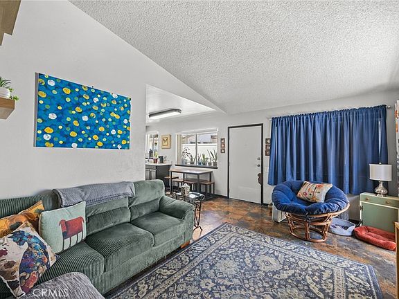 4th image of 9125 Admiralty Ave