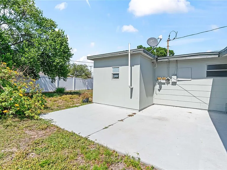 3711 W Leila Ave — Photo 24