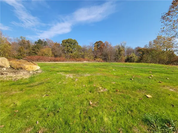 Elfinwild Rd, Allison Park, PA 15101