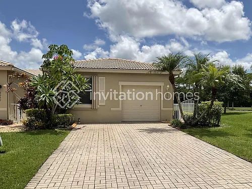 8542 Water Cay Photo 1