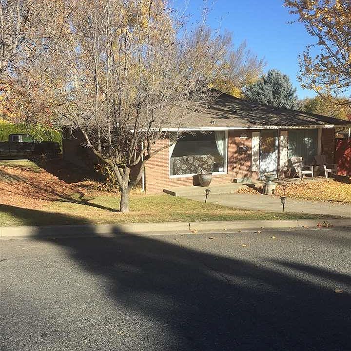 1st image of 621 S 22nd Ave