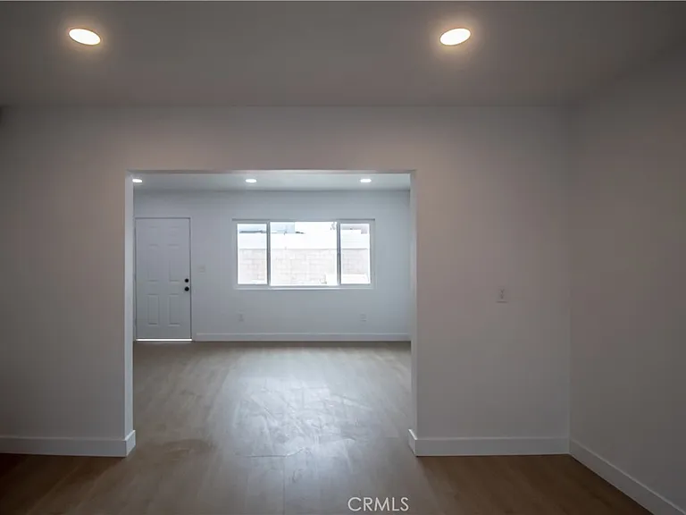 2212 N Continental Ave #B — Photo 2