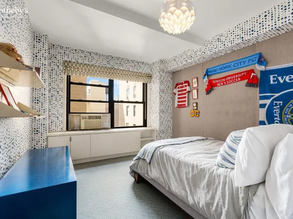 230 Central Park West image 13 of 23