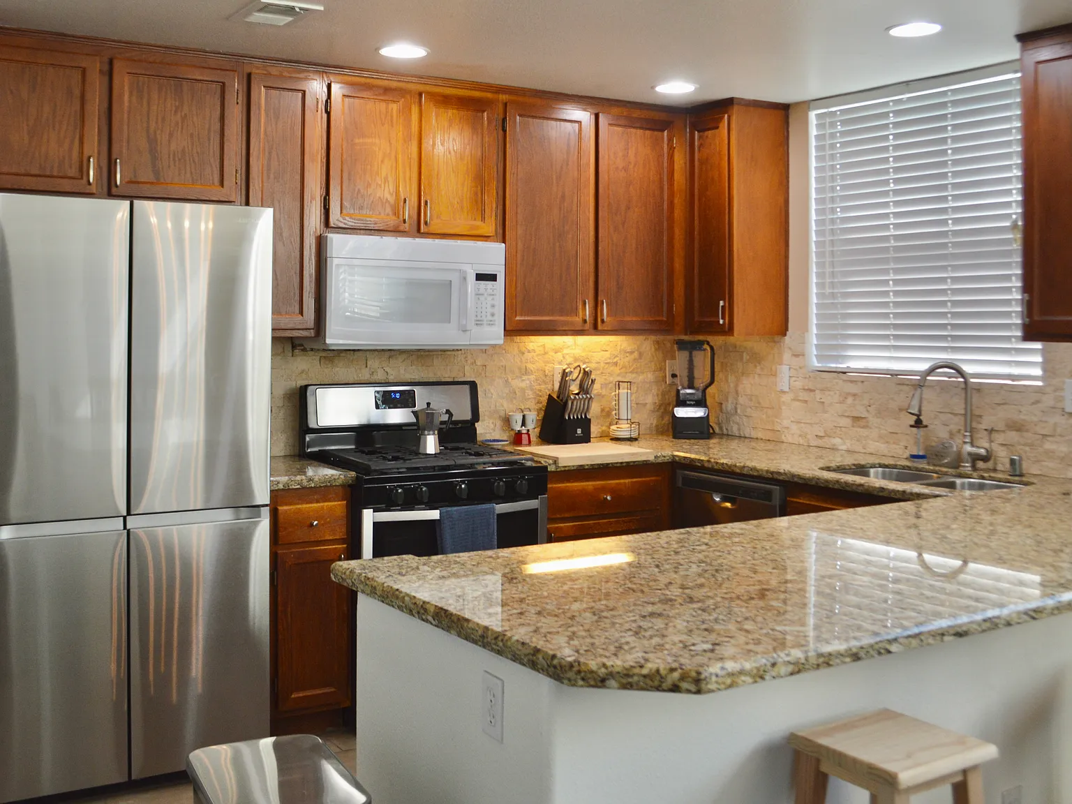 1356 Nicolette Ave — Photo 3