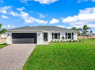 920 NE 36th St, Cape Coral, FL 33909
