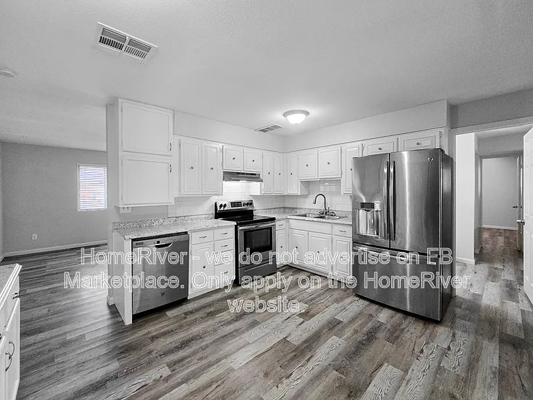 512 S 75th Pl — Photo 8