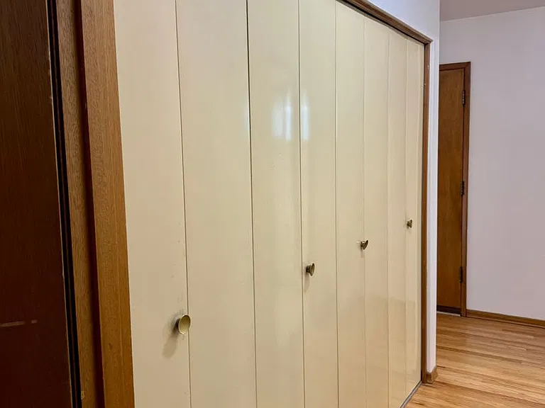 Cool Reed College One Bedroom — Photo 8