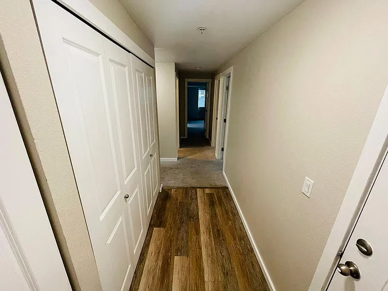 12404 E Gibson Rd #N206 — Photo 8