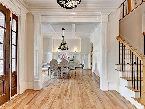 5th image of 11037 Estates Cir