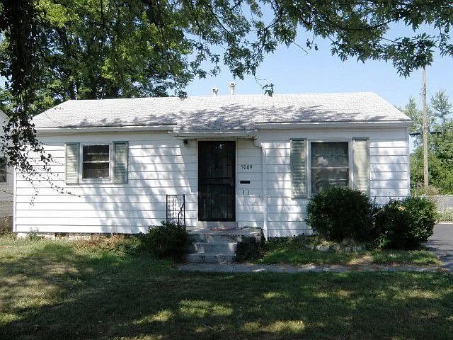 5009 Broadmoor Blvd photo 1
