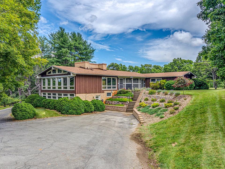 1st image of 1438 Dogwood Ln