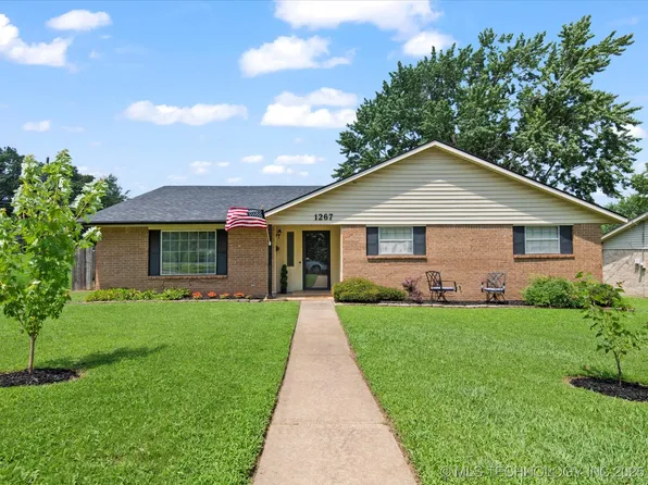 1267 Guinn Ln, Bartlesville, OK 74006
