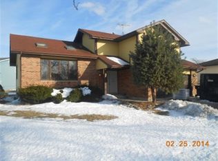 151 White Oaks Rd, Matteson, IL 60443