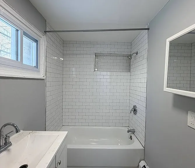 601 Main St #1RR1 — Photo 1