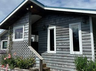 707 Oceanview Dr, Craig, AK 99921