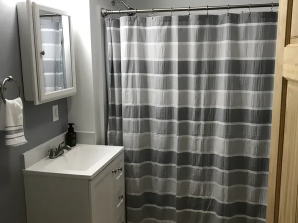 9 Cleeve St #2, Portland, ME 04101