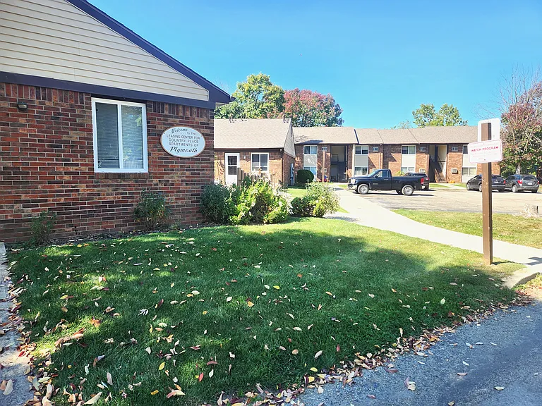 1420 W Madison St — Photo 3