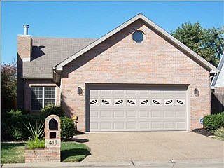 1st image of 413 Hollybush Ln