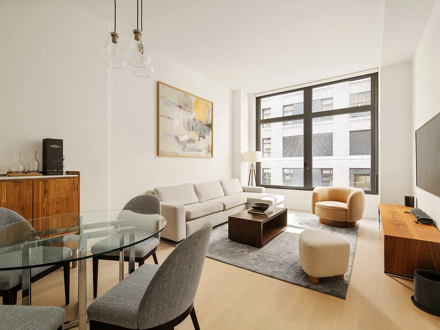 77 Charlton Street — Photo 1