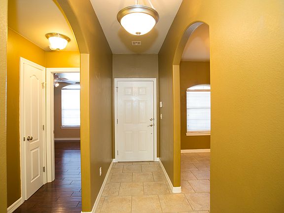 Long and bright entry way