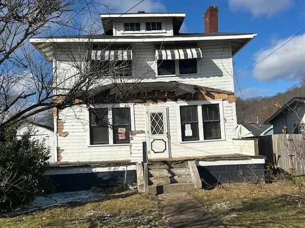 517 Orchard St, Ironton, OH 45638