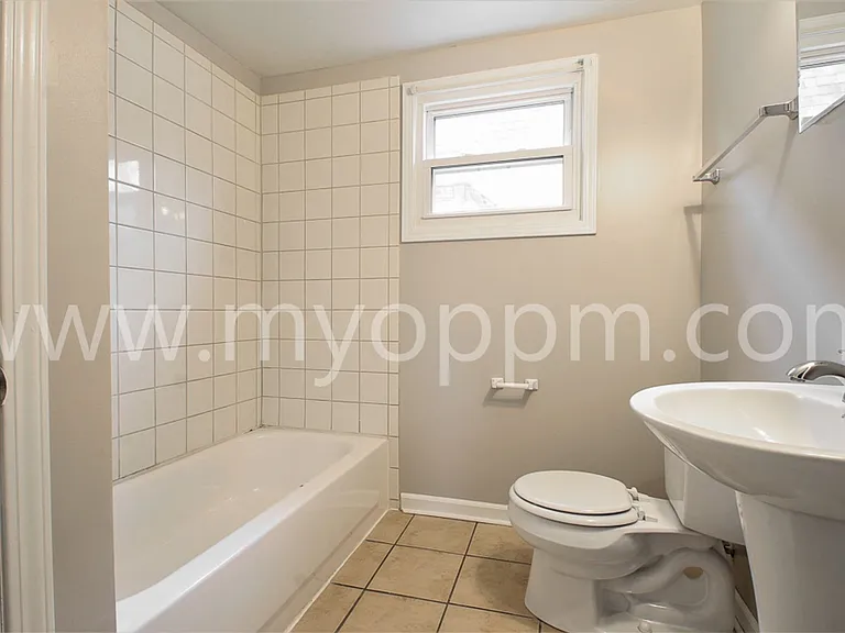 810 N 46th St — Photo 6