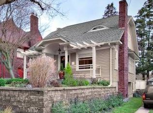 2220 E Calhoun St, Seattle, WA 98112