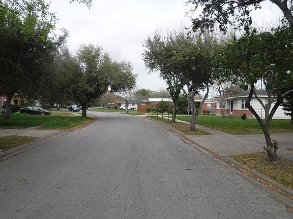 4th image of 4721 Jean St
