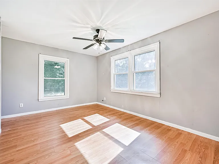 1007 Plum St — Photo 13