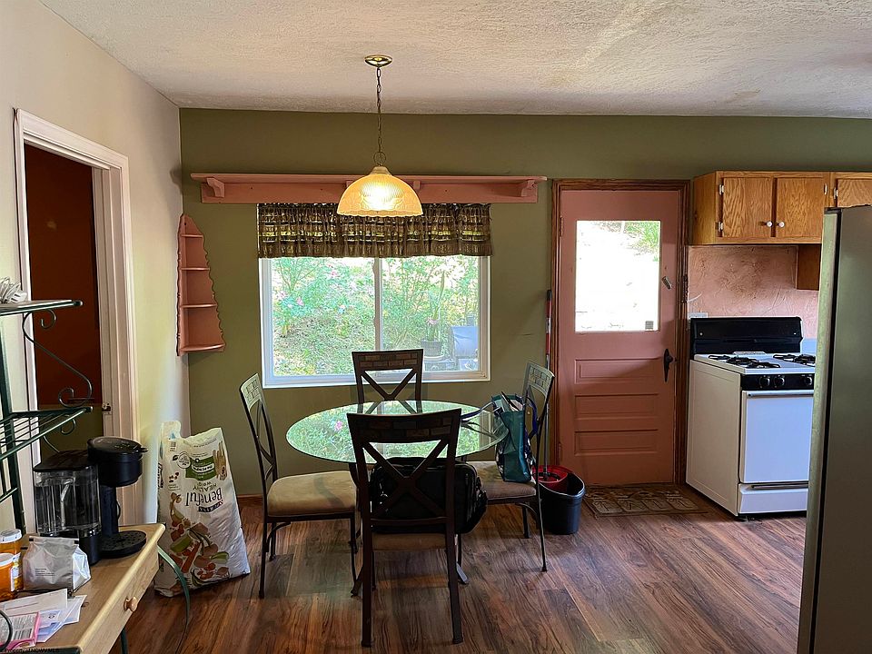 944 Lake Floyd Cir, Bristol, WV 26426 Zillow